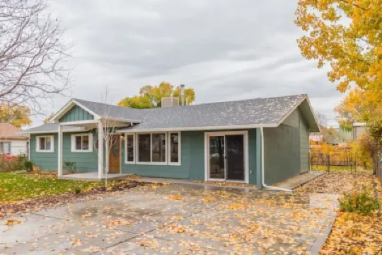 Walk to Downtown [] Game Room [] Private Fenced Yard