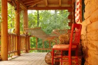 Authentic Log Cabin! - Mountain Views-Campfires FREE wood - Hot Tub - Near Lake