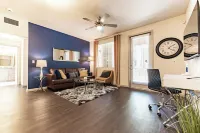 2 Bedrooms ✦ Ground Floor Unit ✦ Pool ✦ Wi-Fi ✦ Gym ✦ Pack 'n Play