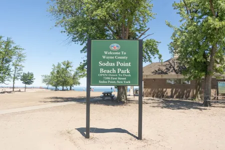 Tidesides Marine  Bay House Rentals #1