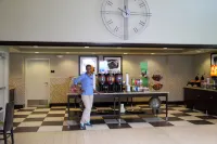 Hampton Inn & Suites Manteca - breakfast
