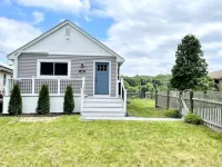 Waterfront Lakehouse Near Fifa Gillette Stadium, Central to Boston & Providence Hotels in Wrentham
