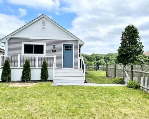Waterfront Lakehouse Near Fifa Gillette Stadium, Central to Boston & Providence Hotels in Wrentham