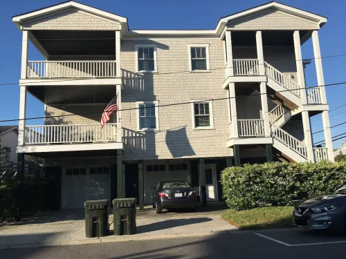 Oceanside Condo, Steps from Beach