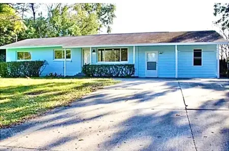 FUN pool house with GAME room! Отели в г. Окала