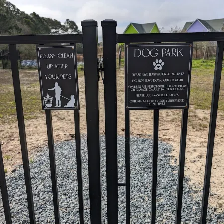 King & Bunk Beds, Beach Parking Pass, & Pets Stay Free