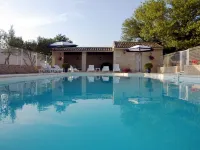 Uzès: superb gîte in a Provencal farmhouse 700m from the town center Hotéis em Uzes
