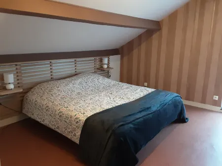 La Petite Maison de Niré Maison Indépendante Avec Terrasse et Cour Privée