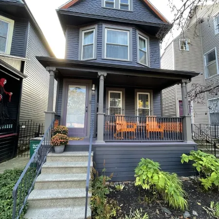 Charming Urban OasisConveniently located on a small historic street.