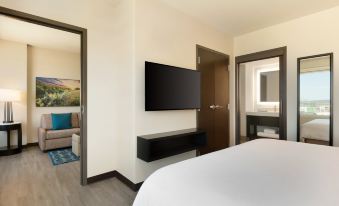 Embassy Suites by Hilton San Antonio Landmark