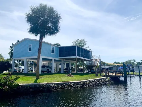 Weekly/Monthly Discount: NEW Waterfront Home/Room for Boat/Close to Springs