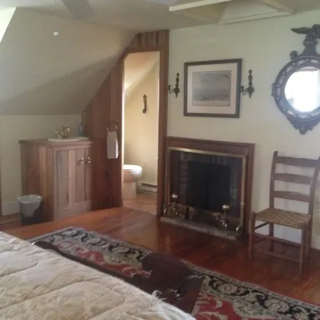 John Bruff Waterview Cottage - on Harbor and on Park - In Town St. Michaels!