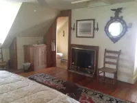 John Bruff Waterview Cottage - on Harbor and on Park - In Town St. Michaels!