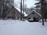 Cabin in Grayling, for all your activities near Lake Marguerite and more …… Hotels in Grayling Township