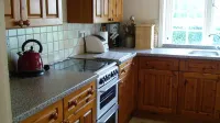 Pretty cottage with direct access to The New Forest