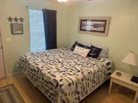 Lakefront Home with Huge Dock for Fishing / located close to Booger Bottom Cafe