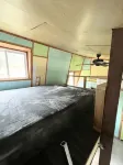 Unique Tilted Treehouse, Private Hot Tub, VIEW on acreage