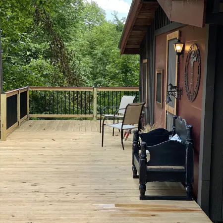 Quiet Comfortable Mountain Retreat, with Fast 500 Mbps Wifi