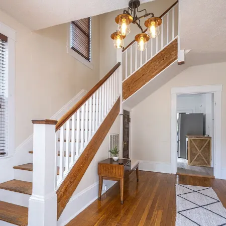 Spacious home steps from Main St and Shenandoah NP with firepit & large backyard