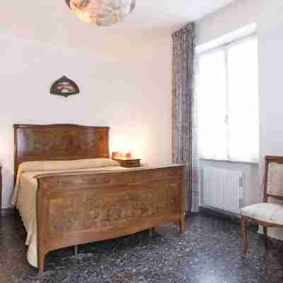 Monterosso 30 metresfrom the beach, wonderful sea view free wi- fi parking Rooms