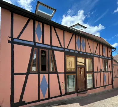 Gemütliches Scheunenfachwerkhaus 陶努斯山麓巴特索登酒店