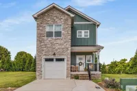 Lakeview Luxe - Lake Access + Pool