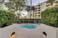 4203 Newly Renovated 1BR 2BA Direct Ocean/Beach Views Sofa Bed Soaking Tub