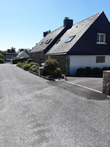 Appartement à L'étage Pour 2personnes Avec Petite Terrasse 聖吉爾達德呂伊酒店