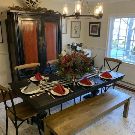 The Manse at Warm Springs - 5 bdrm, pet friendly, 1 mi from Warm Springs Pools