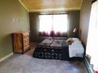 Riverfront Ski Chalet Cabin only minutes to Sunday River Resort & Trails Galore!