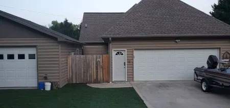 EXCLUSIVE LARGE 2 BEDROOM SUITE W/THEATER ROOM + KITCHEN