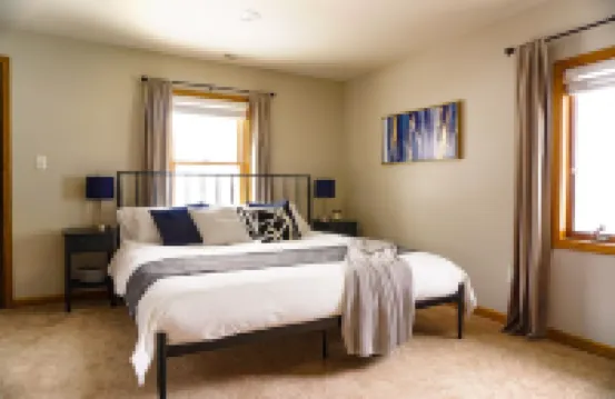 Blocks to Downtown. Charming 3 Bed, Entire House