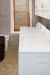 2nd floor loft near the lake! Các khách sạn ở Manitowoc