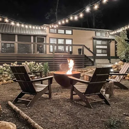 The Honeysuckle House - Tiny House, BIG Living!