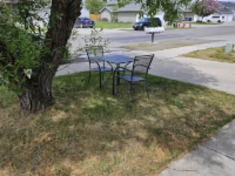 single/multi family 4 bed 2 bath 2 garage Hotels in Belgrade