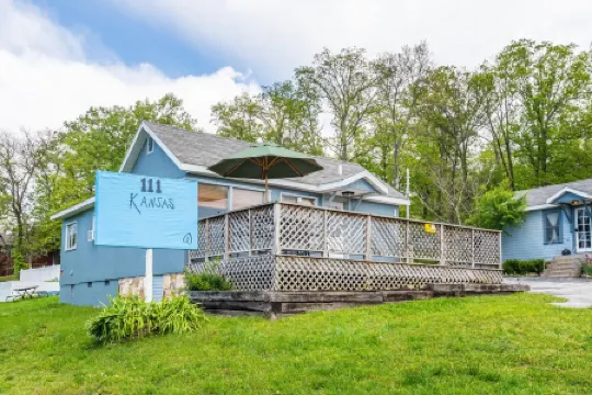 HOUSE by Lake Taneycomo at Rockaway Rentals