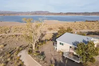 Beach Front Home, King Bed, Million Dollar Deckview, and Steps to the Beach Hotels in Sierra County