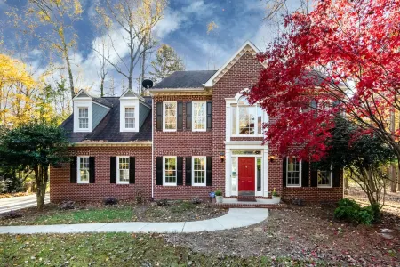 The Hogwarts House Of CLT Отели рядом с достопримечательностью «Университет Северная Каролина в Шарлотт»