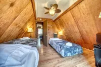 A-Frame Of Mind - Firepit - Sunroom -Washer/Dryer Hotels near Southern Tree Plantation Inc