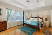 Lake Travis home with beautiful sunsets Hotels near Irving and Hazel Memorial Trail