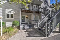 Deerfield Lakefront Condo/Boat Slip Included!