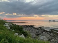 A second floor apartment with en-suite near UNE, Southern Maine beach’s. Hotels in Biddeford