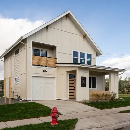 Luxury Stand Alone Condo, Minutes from Downtown Bozeman, Garage & Outdoor Patio
