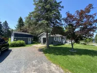 Entire Home with Lakeview