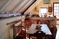 Owls Head Village Post Office Hotels in Knox County