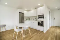 Modern Design Studio in Waikiki w/ FREE PARKING