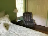 Secluded Private Guesthouse - Doylestown Twp