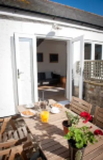 Contemporary cottage in lovely Devon village.