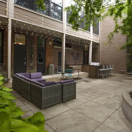 Secluded & Spacious 1BR Condo – Central in OTR