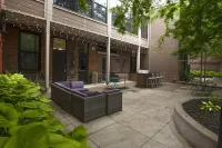 Secluded & Spacious 1BR Condo – Central in OTR